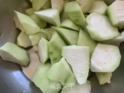 Make An orchid egg step 1