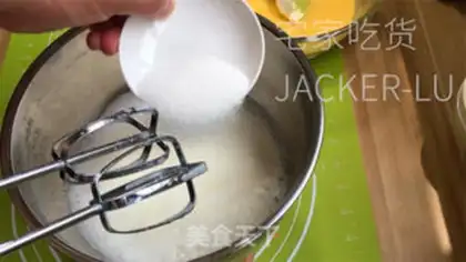 Make Old cream cake step 5