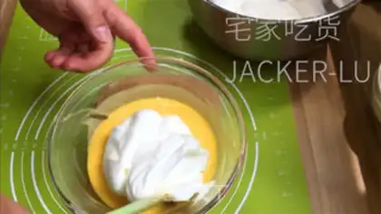 Make Old cream cake step 7