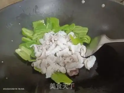 Make Fresh squid and peppers step 3