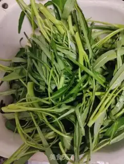 Make Bean petal sauce step 0