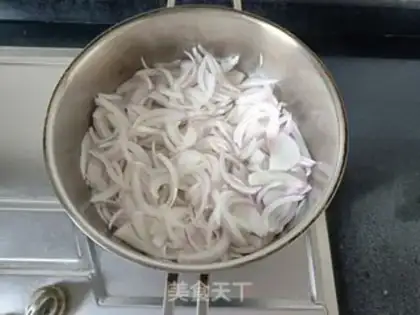 Make Clear the onions step 3
