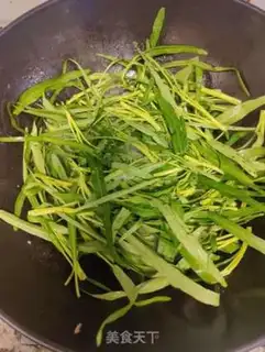 Make Bean petal sauce step 1