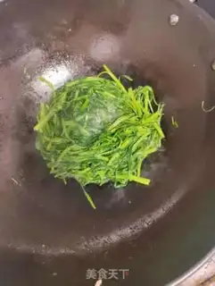 Make Bean petal sauce step 2