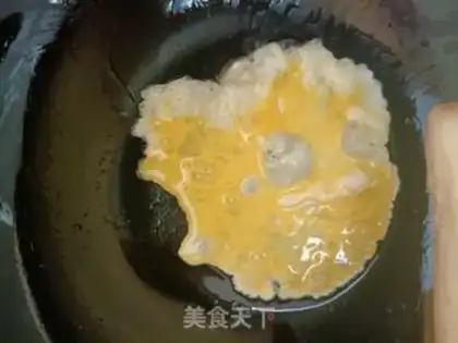 Make Egg fried toast step 3