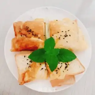 Make Egg fried toast step 11
