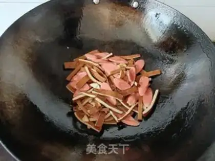 Make Scrambled ham sausage step 3