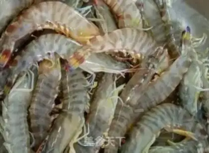 Make Shrimp noodles step 0