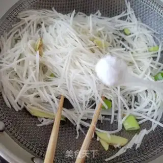 Make The radish bouquet step 5