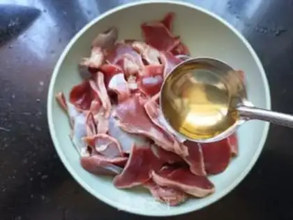 Make Chili fried duck step 1