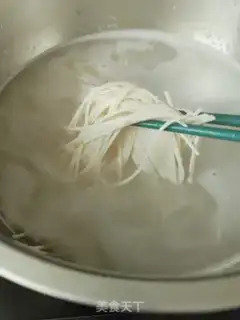 Make Shrimp noodles step 7