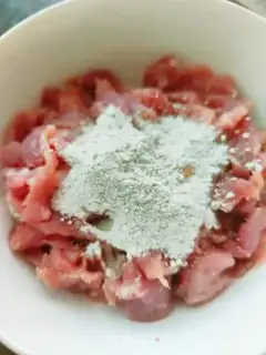 Make A sour and roast beef step 1