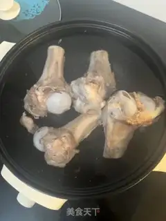 Make Pyramid Pork Pork Soup step 1