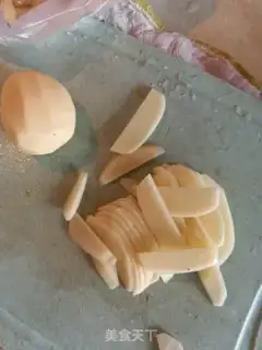 Make Fat intestinal potato chips step 0