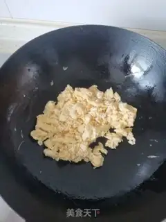 Make Tomato fried eggs step 4