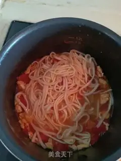 Make Tomato egg noodles step 4