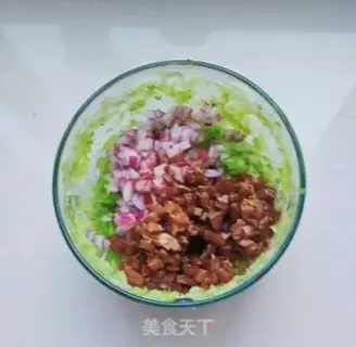 Make Celery pork buns step 5