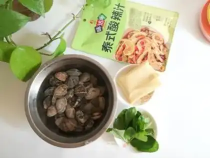 Make Thai spicy clams step 0