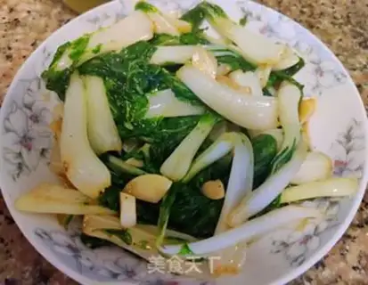 Make Garlic cabbage step 4