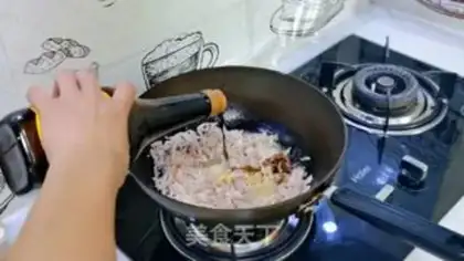 Make Garlic little fried meat step 4