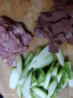 Make Skinny pig liver and vervain step 1
