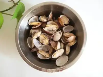 Make Thai spicy clams step 4