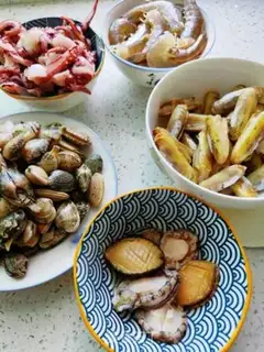 Make A little seafood step 1