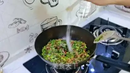 Make Garlic little fried meat step 9