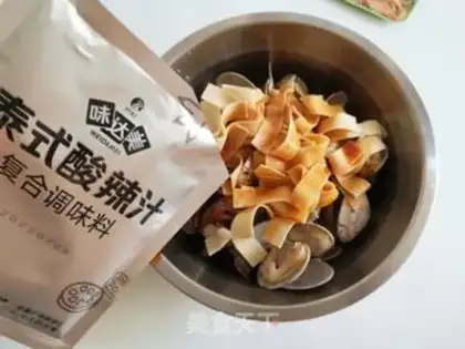 Make Thai spicy clams step 6