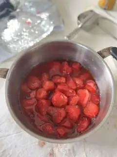 Make Cinnamon strawberry jam step 0