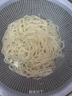 Make The rice powder in Xinjiang step 5
