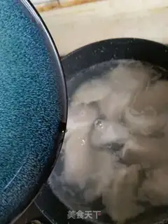 Make Red oil dumplings step 2