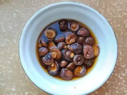 Make Three fresh bean skins from the castle step 0