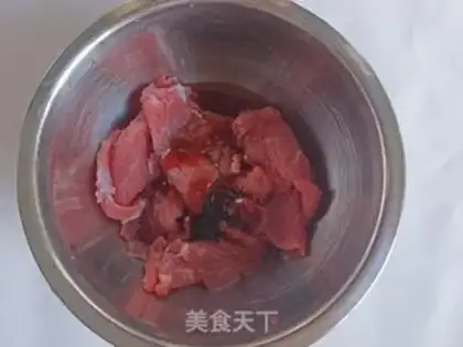 Make Air-cooked beef chips step 1