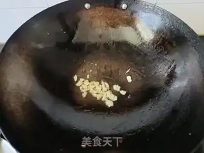 Make Scrambled eggs step 2