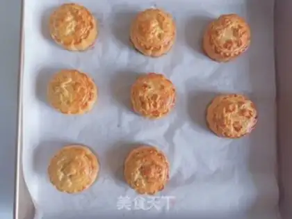 Make Yellow moon cake step 19