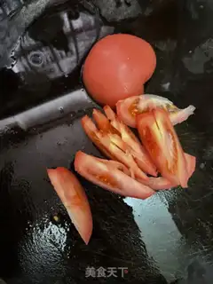 Make Tomato fried beef pan step 1