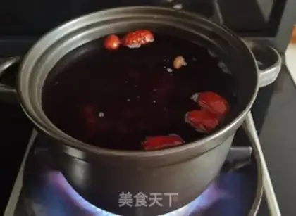 Make Three black, four red porridges step 2