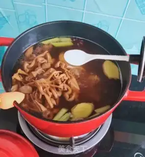 Make Gold mushroom ribs soup step 4