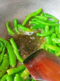 Make Dry green pepper step 4
