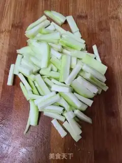 Make The silkmelon fried chicken chest step 2