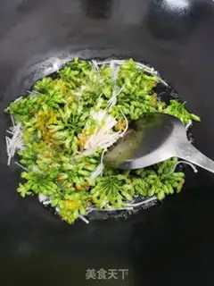 Make The golden mushrooms make the night flowers step 4