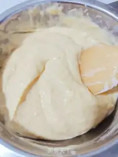 Make Yellow-spreaded lunar pie step 18