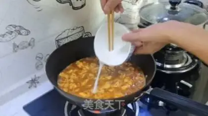 Make Tomato eggs, cat ears step 10