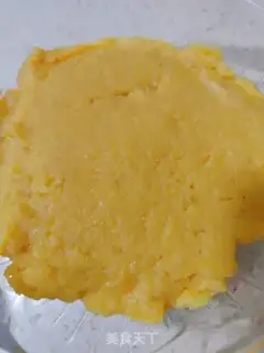 Make Yellow-spreaded lunar pie step 22