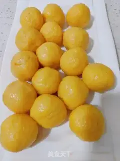 Make Yellow-spreaded lunar pie step 23