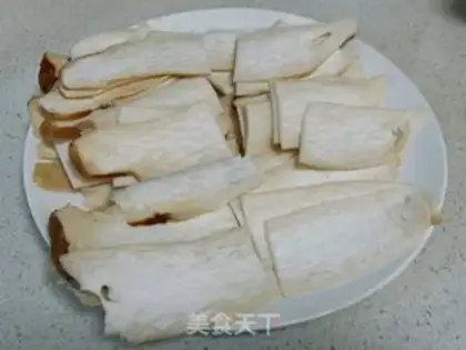 Make Barbecue-like apricot mushroom step 1