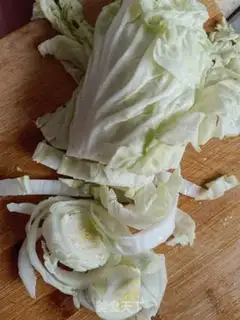 Make Eggs and cabbage step 0
