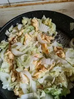 Make Eggs and cabbage step 5