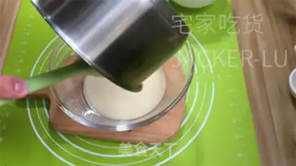 Make Scratch tea and early cake step 2